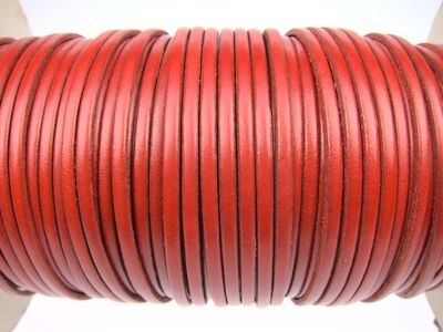 Flat leather lace 3.0 x 1.5mm - red