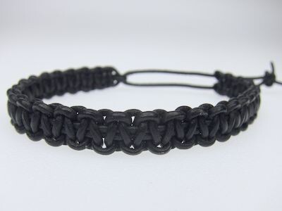 Bracelet made of kangaroo leather - black