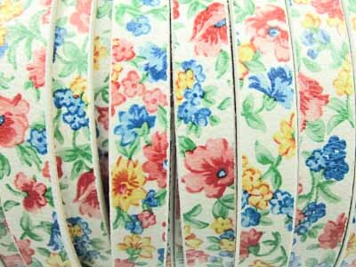 Flat Leather Lace 10x2mm - Flower/White